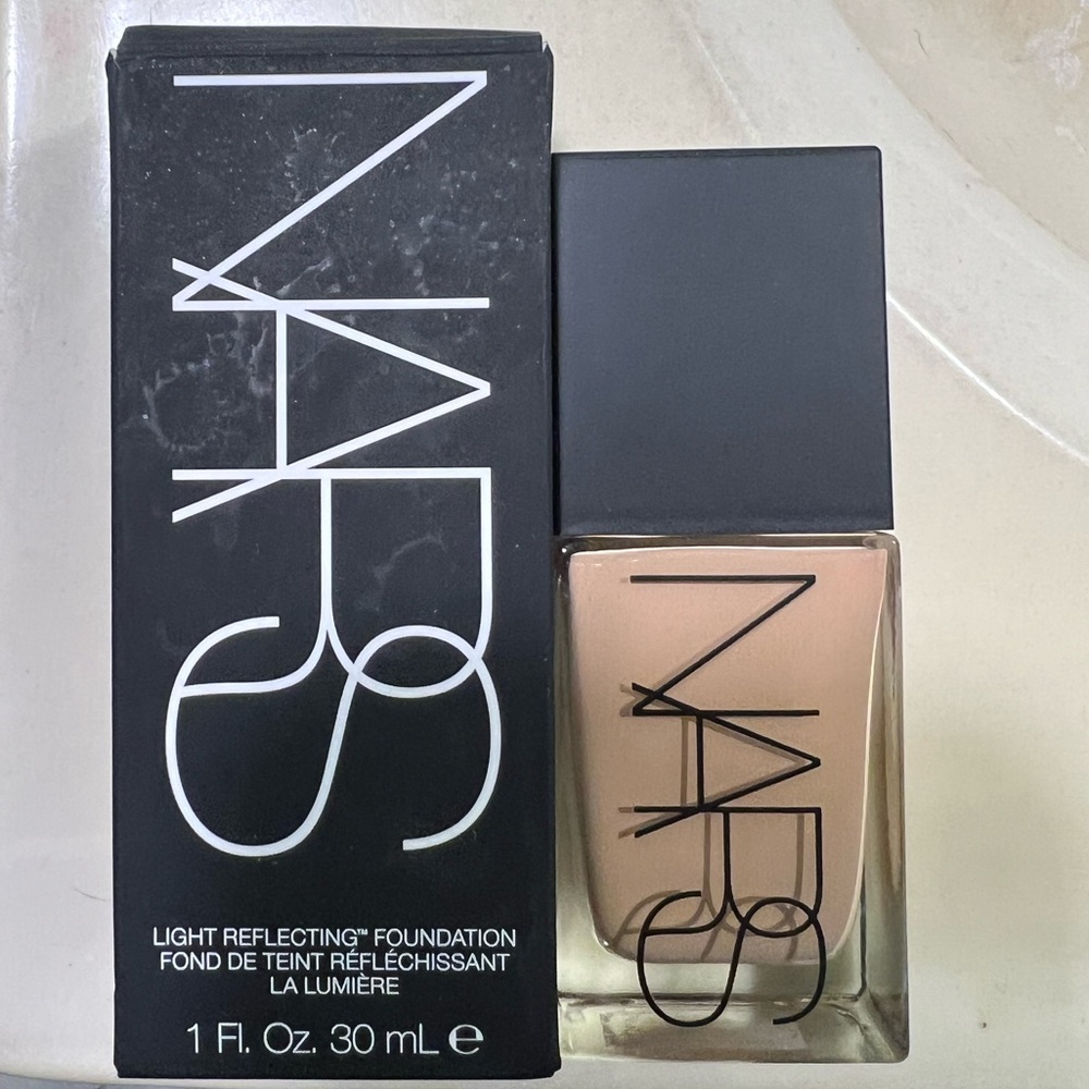 🆕 - NARS Light Reflecting Foundation Full Size - Patagonia (Med. 1.2)